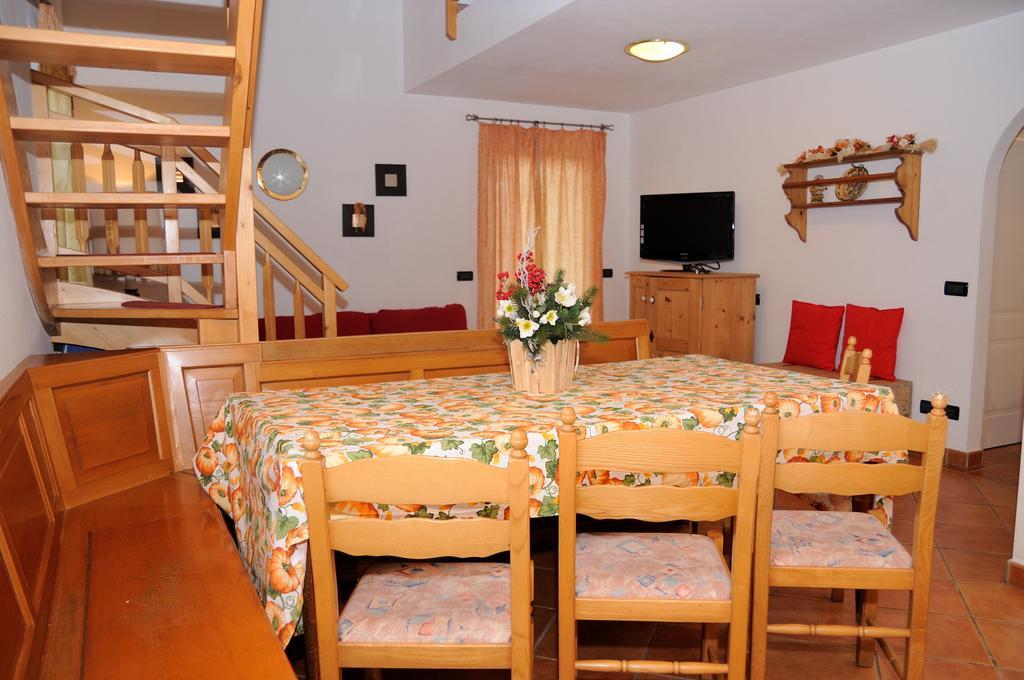 Roe Apartment Panchia Bilik gambar